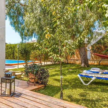 Holiday home Dosmadres7